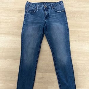 Gap size 29, mid rise, jeggings.